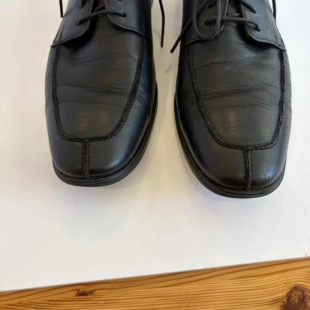 Cole Haan product pair